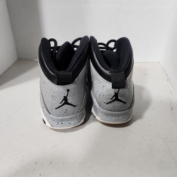 Nike Men's Athletic Shoes - Black and Gray - Picture 4 of 4